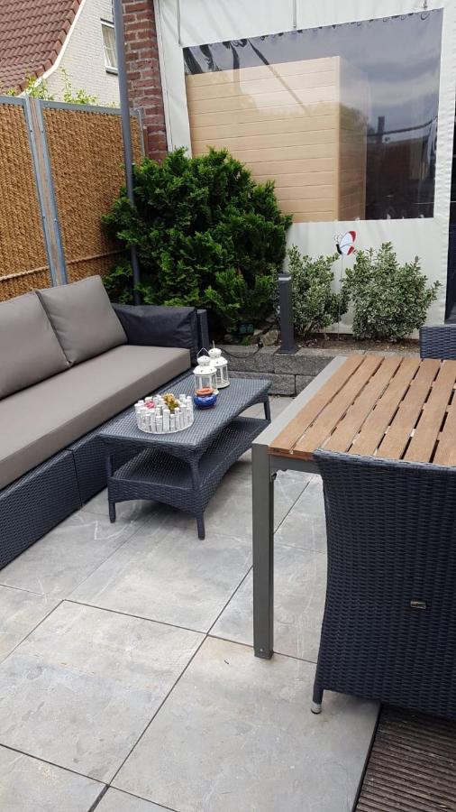 Het Gildehuis Met Sauna En Jacuzzi Stevensweert Eksteriør bilde